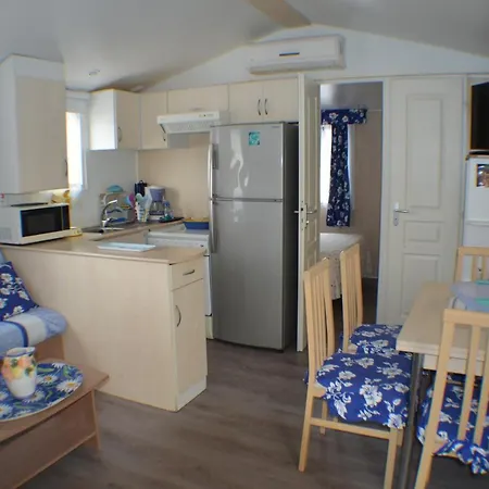 Mobilhome Dans Camping Kon Tiki Numero 5f04 Oasis